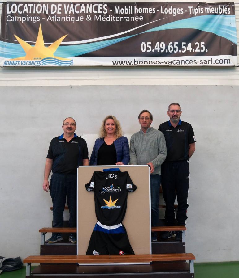 Remise des maillots 25-03-2023.-jpg